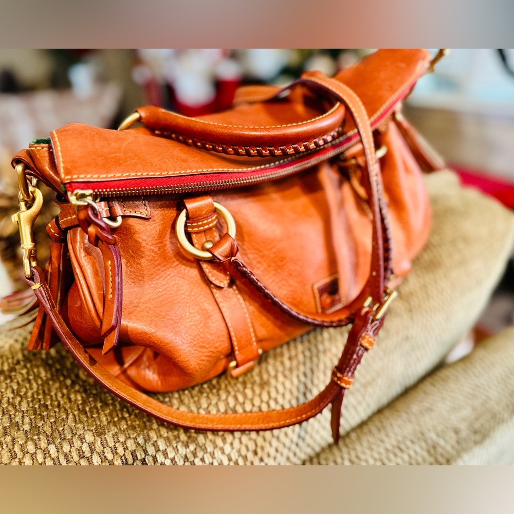 Dooney&Bourke Large Florentine bag